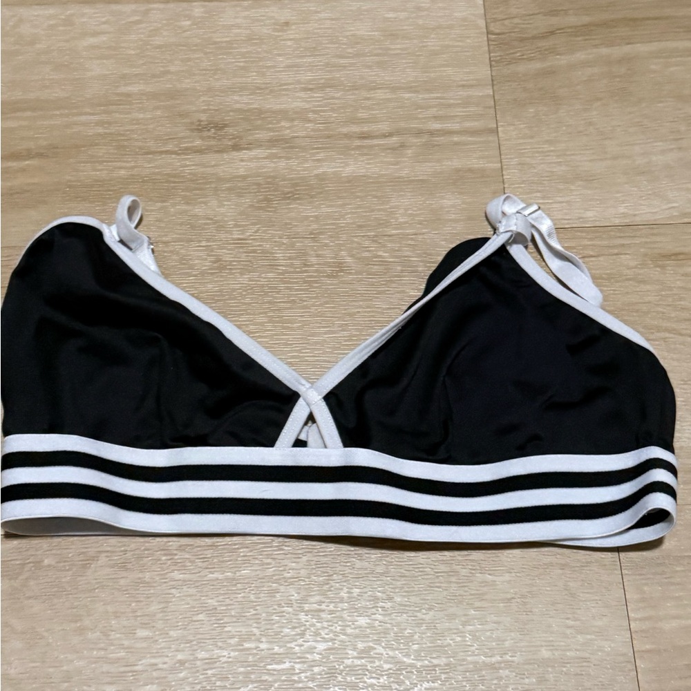 SHEIN Black and White Striped Bra
